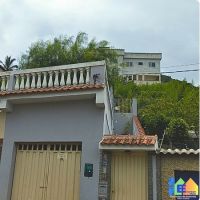 Venda de Casa em Centro em Valença-RJ
